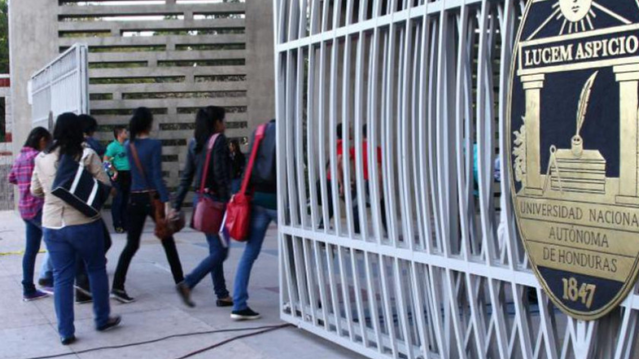 Conozca los requisitos de readmisión a la UNAH para estudiantes con bajo índice