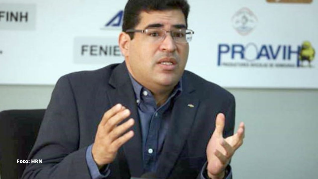 Fernando García de la ANDI cuestiona secretividad en compra de vacunas: 'lo que debería ser secreto es la fórmula'