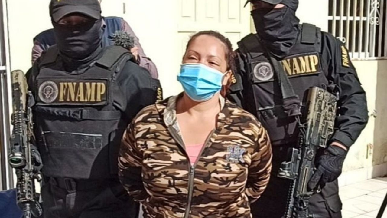 Cae alias 'La coneja', hondureña acusada de recoger extorsión de 'Los Benjamins' en la capital