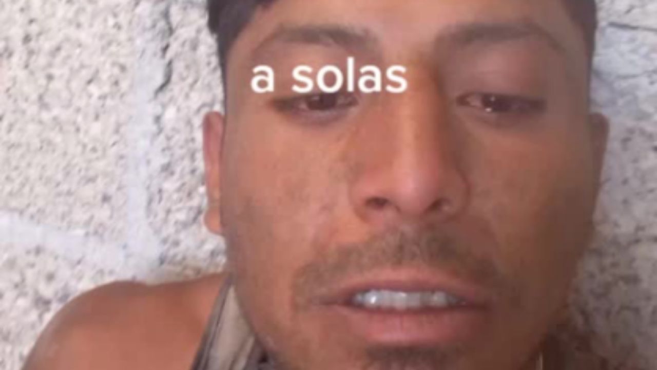 VIDEO: Albañil llora por estar solo en su cumpleaños y se vuelve viral