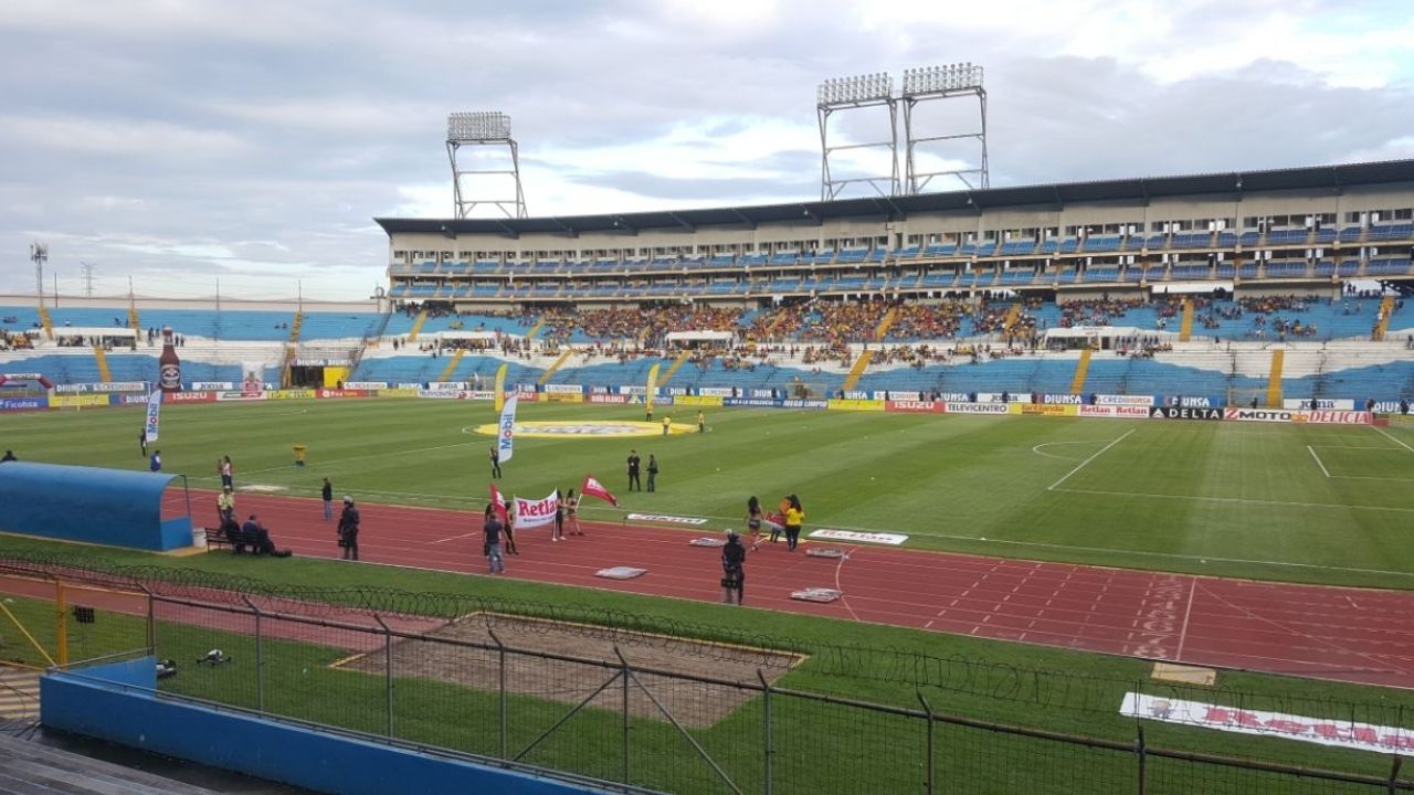 Médico hondureño lanza recomendación a quienes asistirán al Olímpico para el Honduras vs. Estados Unidos