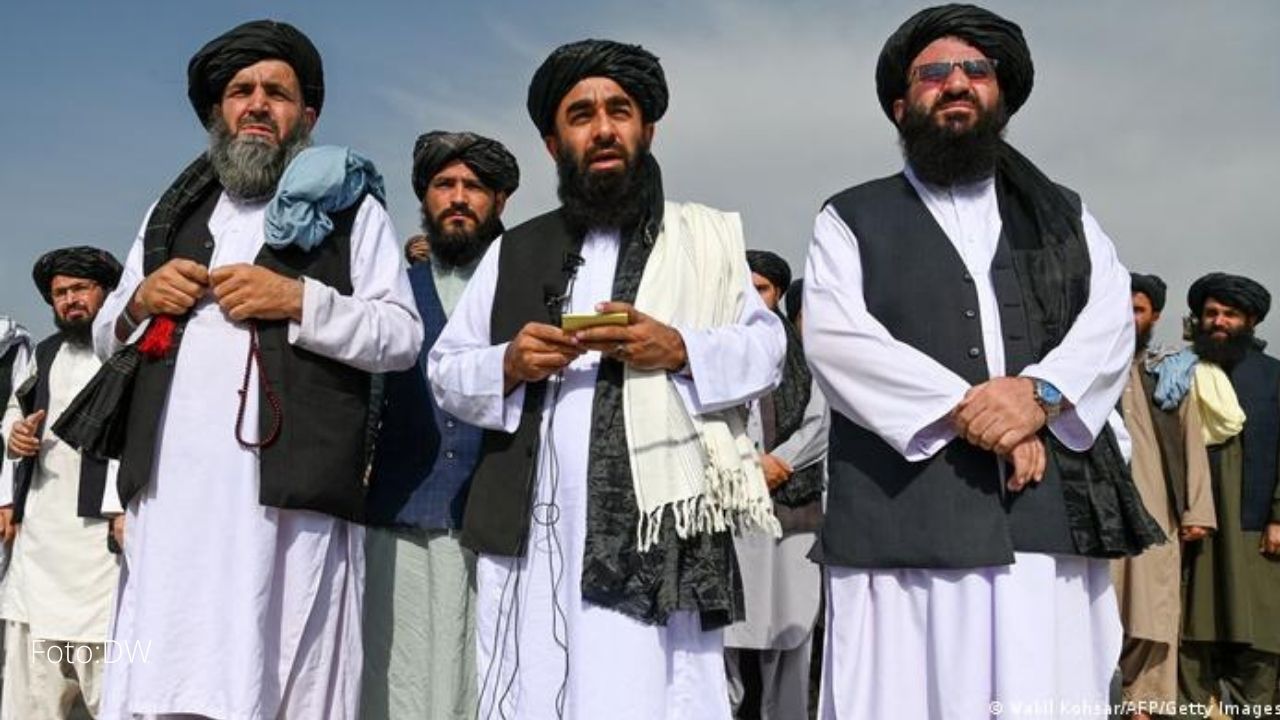 Los talibanes implementarán constitución monárquica de 1964 con estos cambios