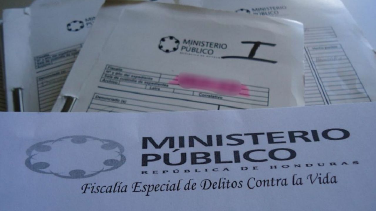 Condenan a miembros de barra de equipo hondureño que  mataron a ladrillazos a una persona