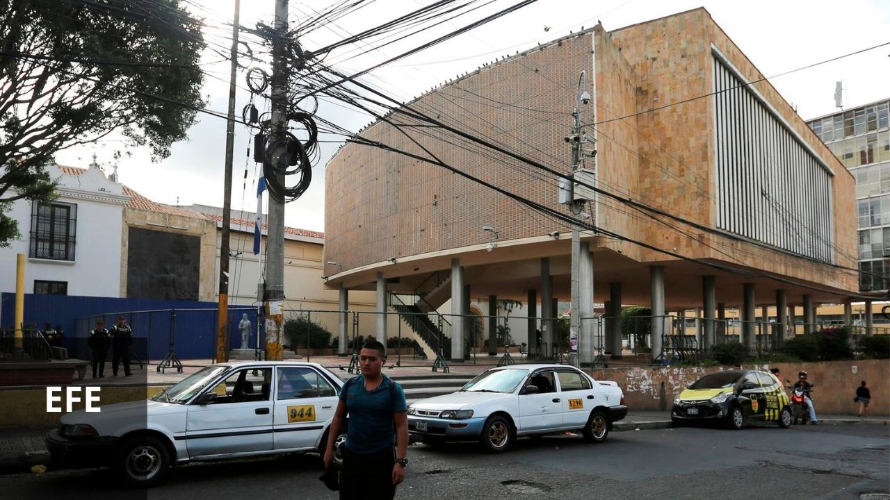 Reformas aprobadas por el CN en pleno 'feriadón' limitan lucha anticorrupción, denuncian sectores sociales