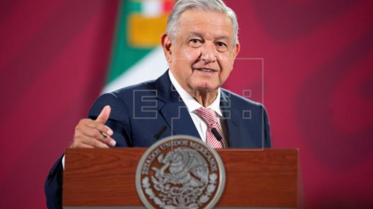 Presidente de México pide investigar a empresarios y funcionarios exhibidos en Pandora Papers