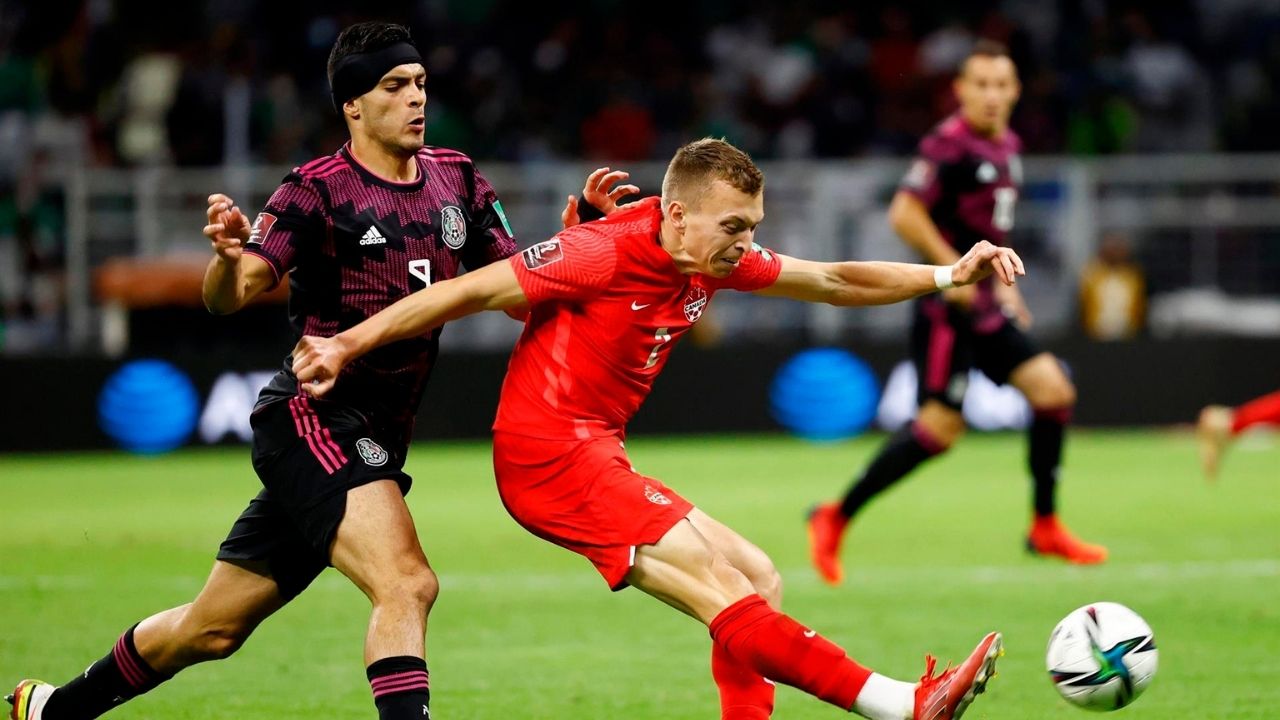 Canadá venció 2-1 a México y conquistó el liderato rumbo a Qatar 2022