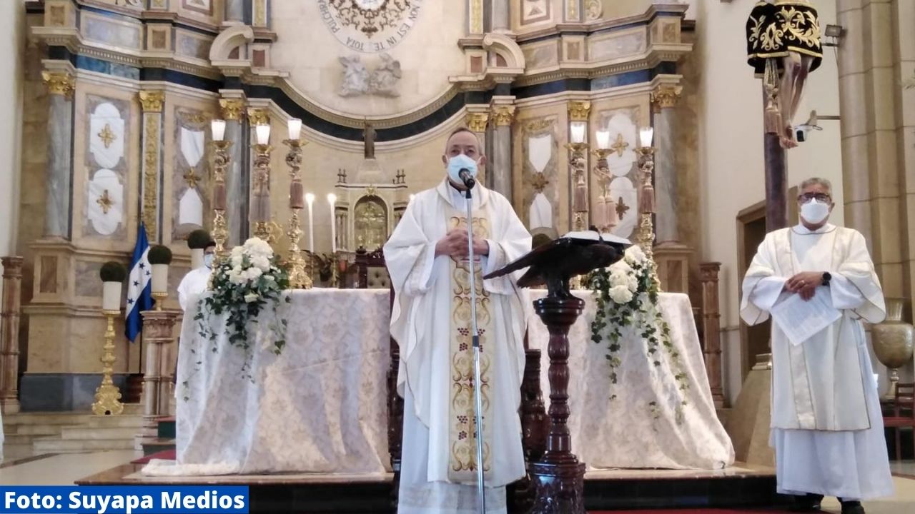 'Qué triste que hayan tantos Pilatos que quieran esclavizarnos', dice el cardenal Óscar Andrés Rodríguez