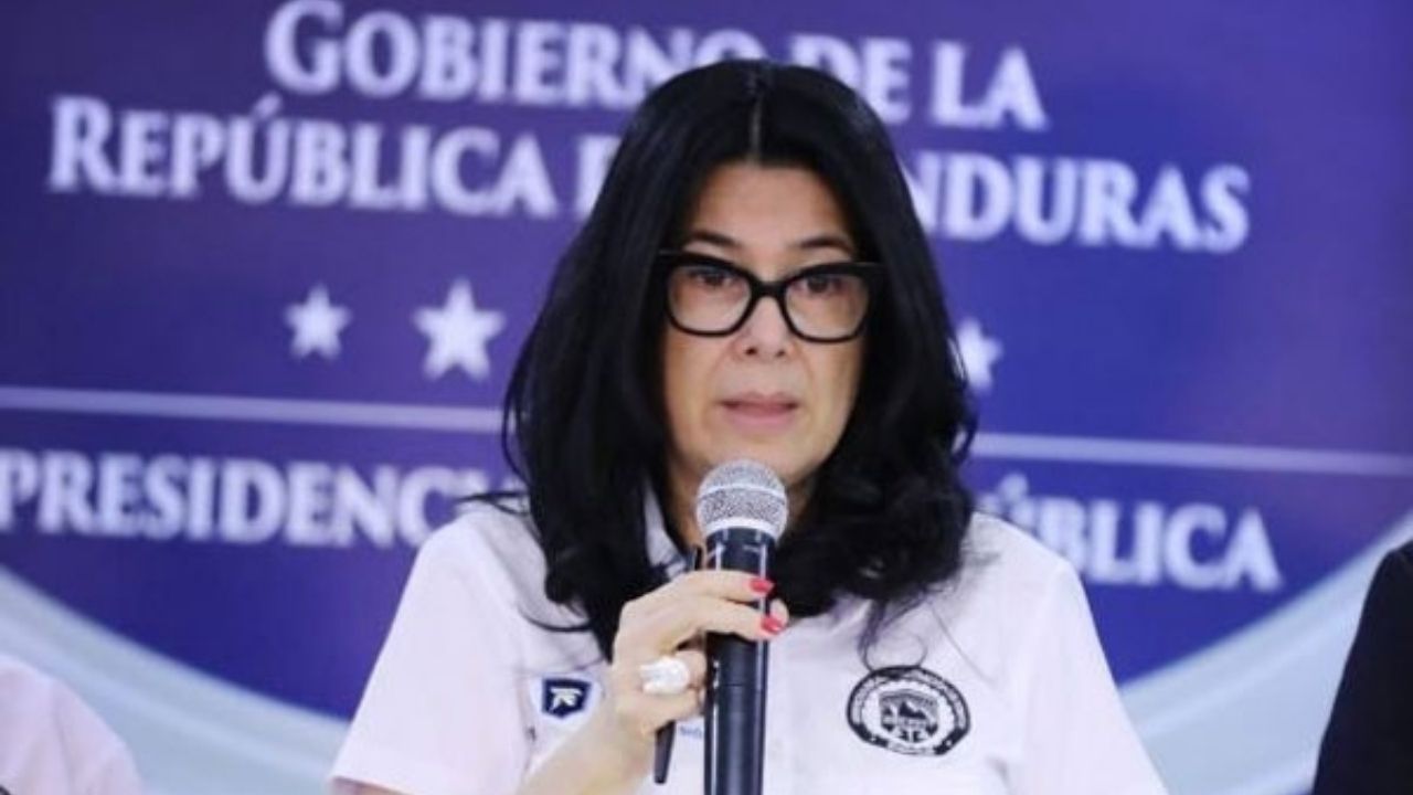'Cómo es posible que anden en helicóptero'; Miriam Guzmán sobre candidatos a la presidencia que no declaran al fisco