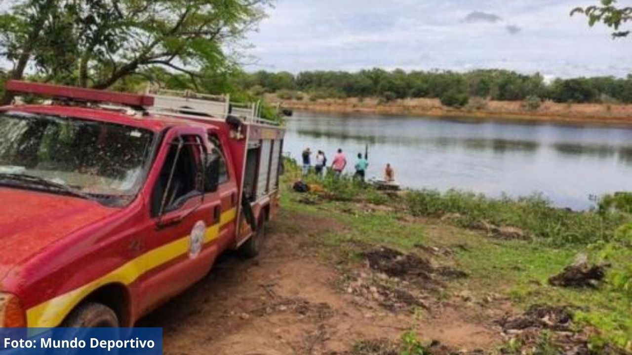 Pescador que intentó huir de enjambre de abejas se lanzó en un lago y murió atacado por pirañas