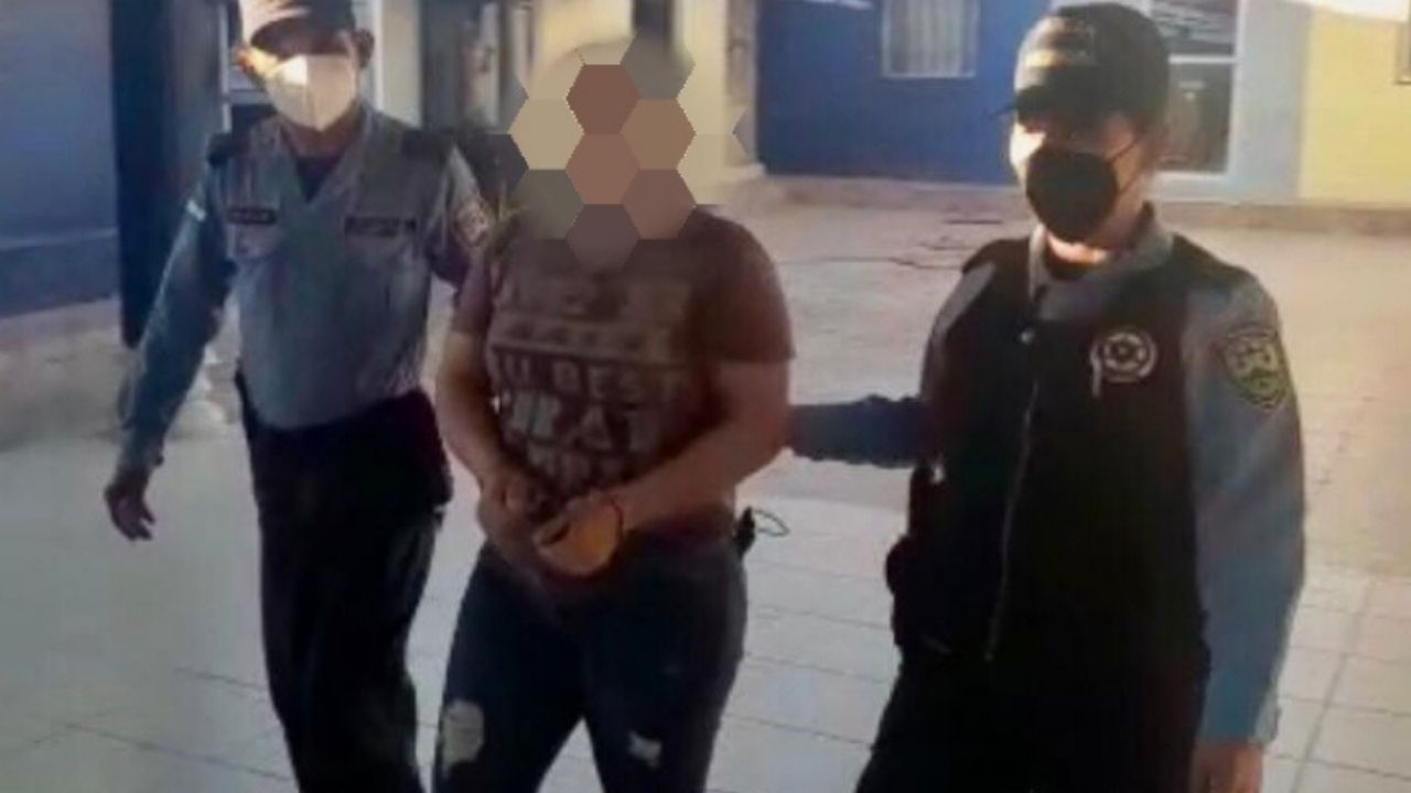 Hondureña es arrestada por maltratar a sus hijos de 7 y 9 años