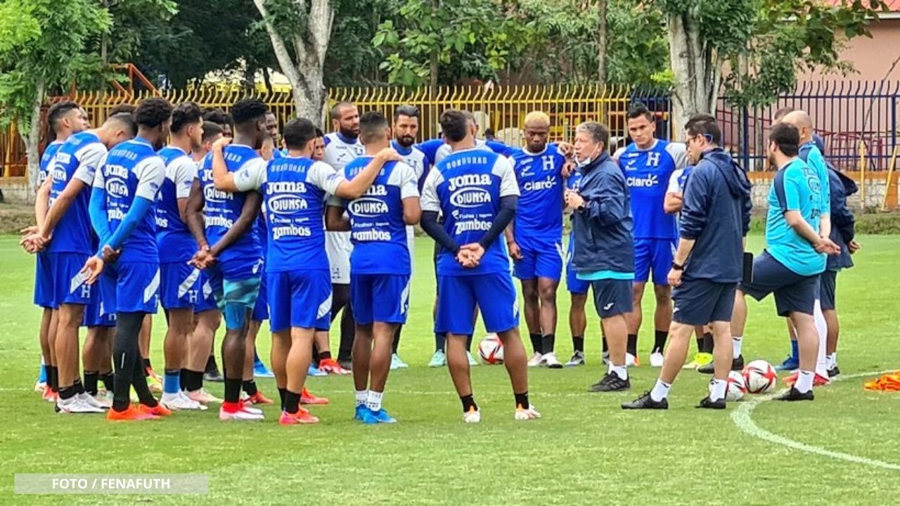 Honduras pretende recuperar terreno en la eliminatoria ante Panamá, de la mano del Bolillo Gómez