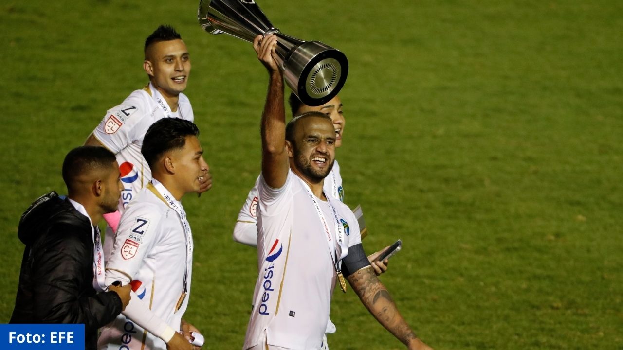 Comunicaciones levantó trofeo de Liga Concacaf 2021 tras derrotar al Motagua con un 4-2