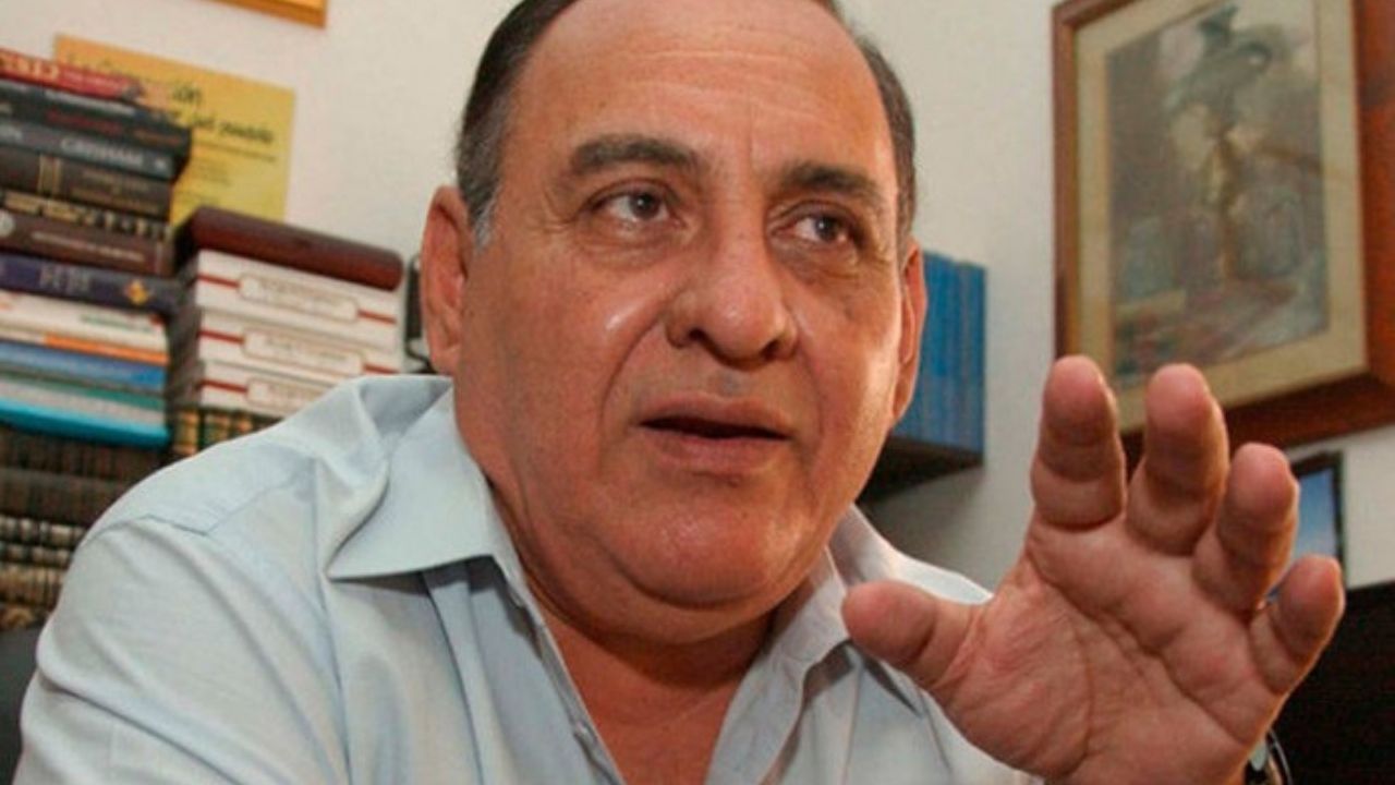 Ser diputado es el único trabajo que sin abrir la boca cobran su salario: analista Raúl Pineda