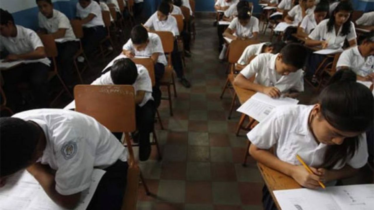 Pobreza educativa: Nivel de escolaridad cayó en tres años, empujado por pandemia del covid