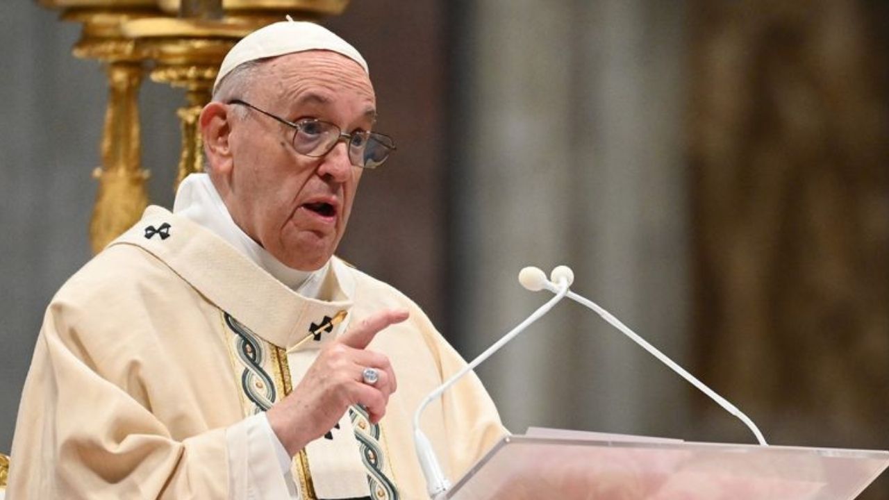 El papa Francisco aconseja escucharse en familia y no aislarse con el celular