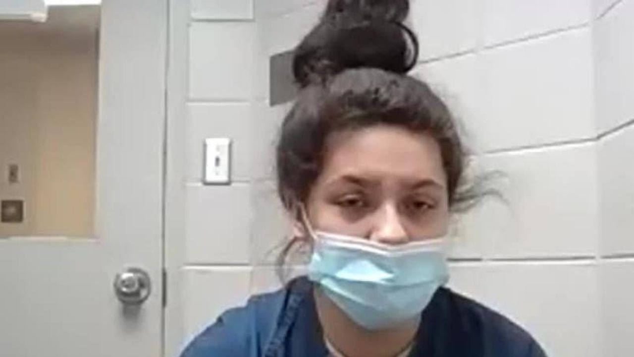 Joven mata a un hombre que conoció por Facebook: lo apuñaló y lo atropelló en reiteradas ocasiones