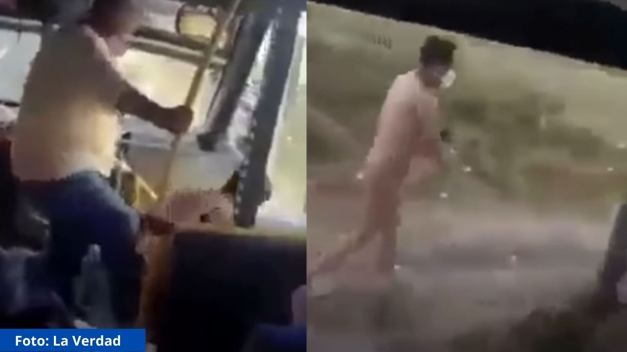 Pasajeros desnudan a presunto ladrón de celulares y sólo le dejan la mascarilla