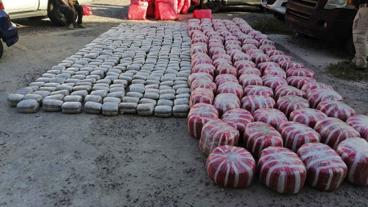 Encuentran unos 3 mil paquetes de supuesta marihuana en un camión de Orocuina, Choluteca