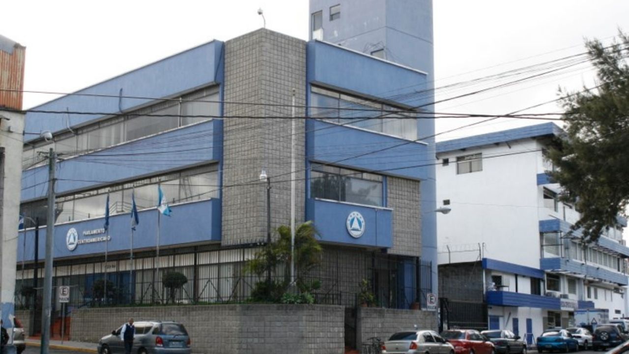 Editorial HRN: Parlacen, un nido de acomodados políticos o ¿refugio de corruptos?