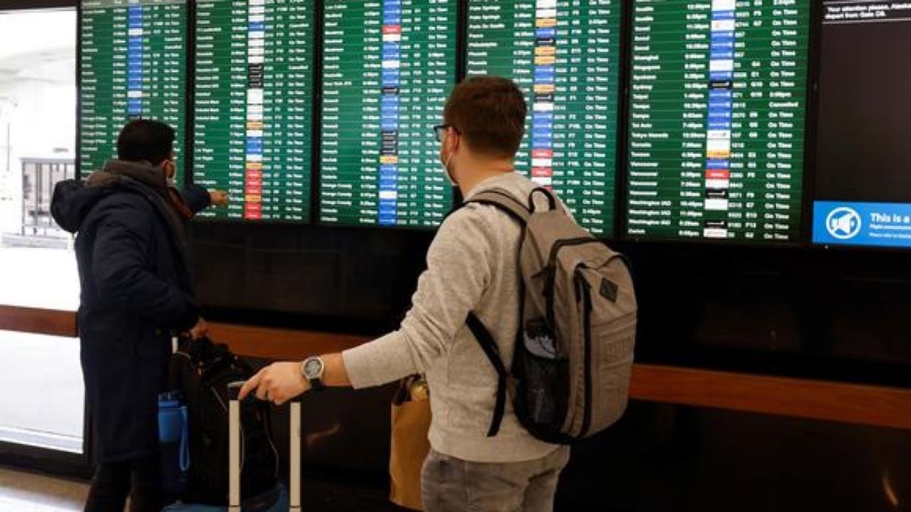 Tres días seguidos de vuelos cancelados en Estados Unidos por amenaza de ómicron