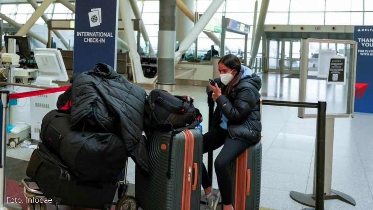 Más de 7,000 vuelos han sido cancelados en el mundo por ómicron en Navidad