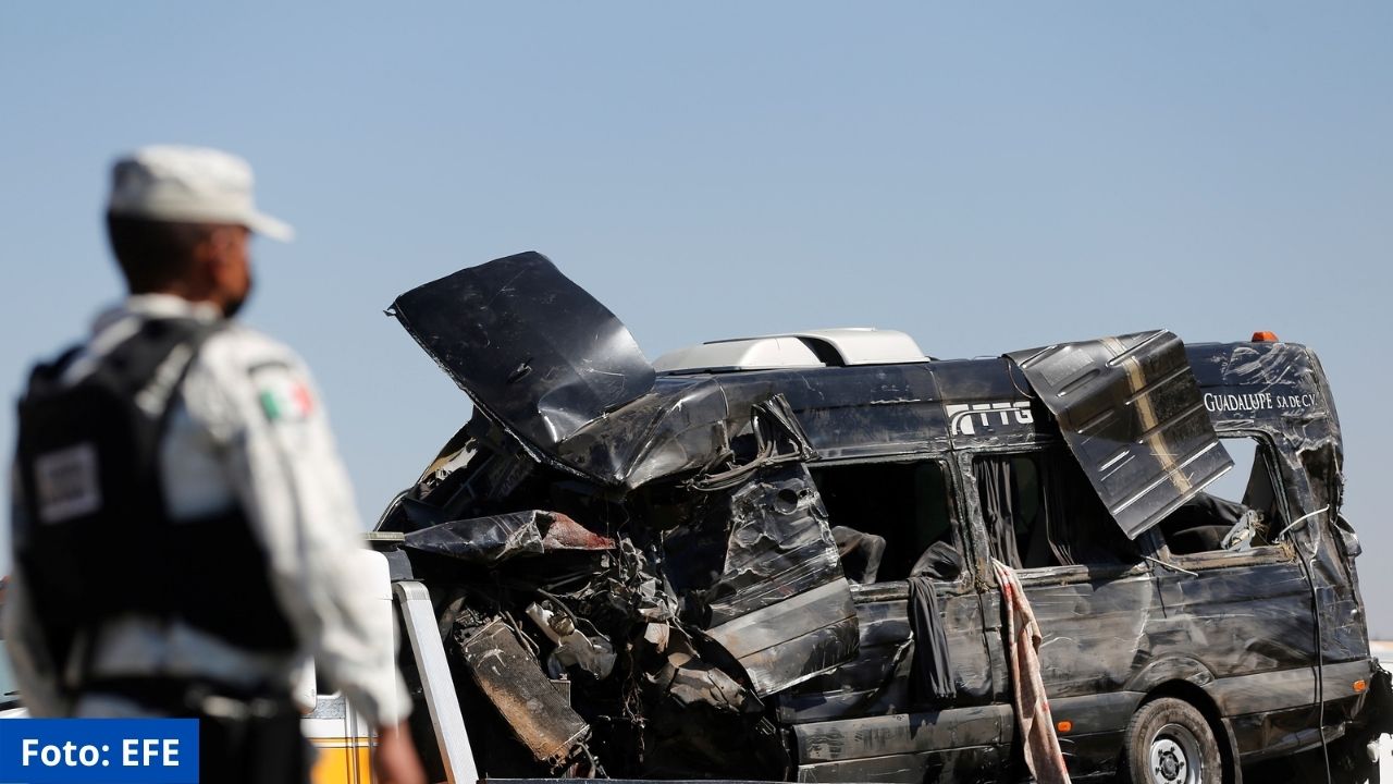 Al menos 12 muertos en accidente vehicular en oeste de México