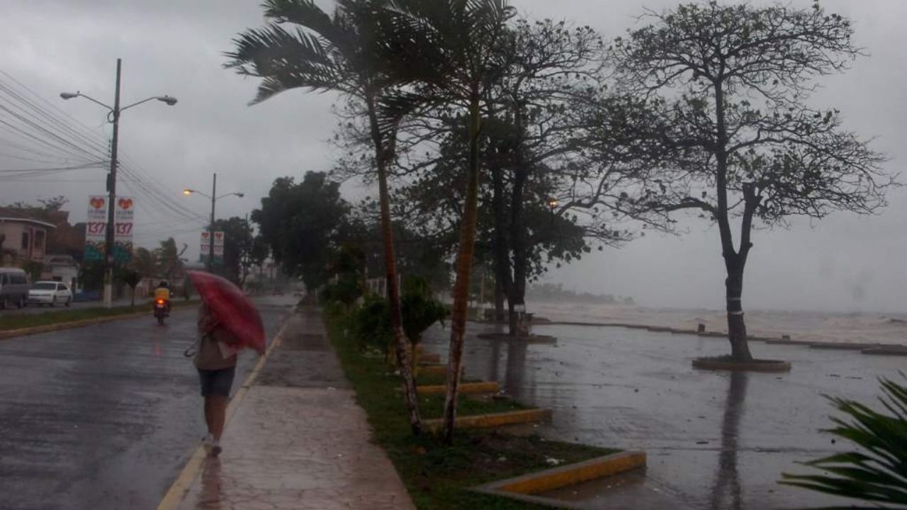 Decretan alerta verde para cinco departamentos de Honduras por ingreso de frente frío