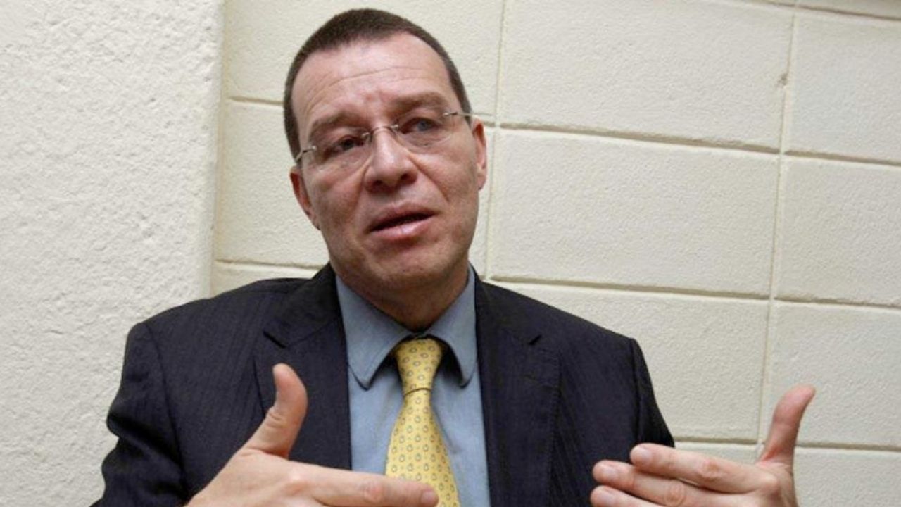 Arístides Mejía del Partido Liberal a diputados expulsados de Libre: Los recibimos con los brazos abiertos