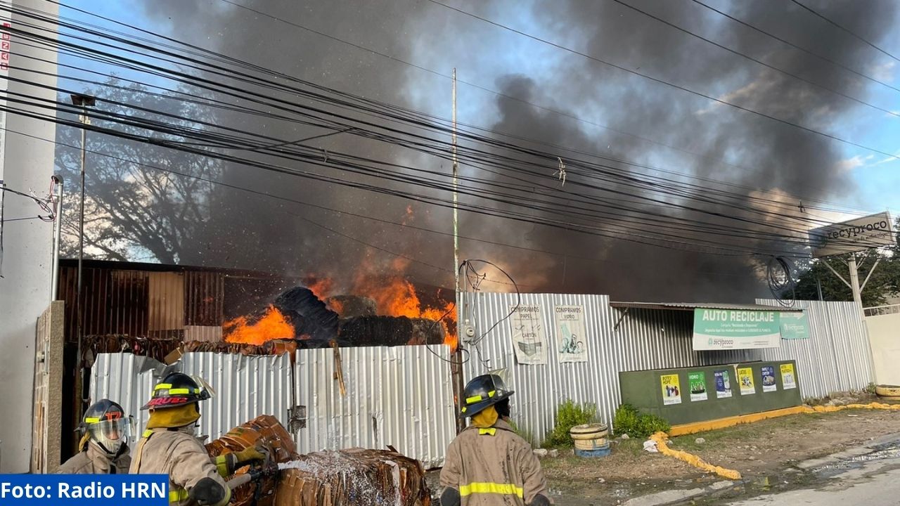 Un segundo incendio se produce en San Pedro Sula en el barrio Guadalupe