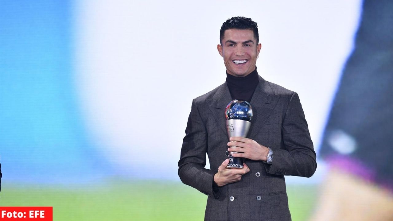 Cristiano Ronaldo recibe premio especial por su récord de goles en la selección de Portugal
