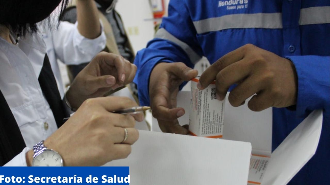 Honduras recibe el primer lote de 108 mil vacunas pediátricas