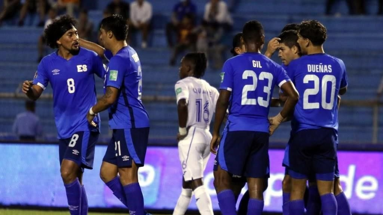 Honduras firma otra noche trágica en el octagonal hacia Qatar 2022