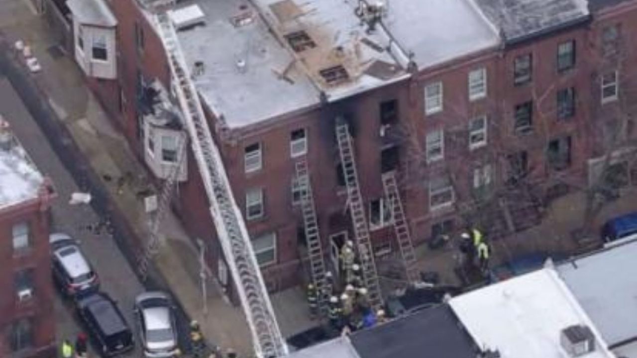 Trece muertos, 7 de ellos niños, en incendio de edificio en Estados Unidos
