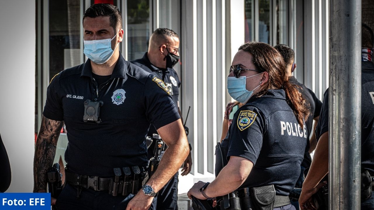 Estados Unidos investiga aparición de panfletos en Florida que culpa a judíos de la pandemia