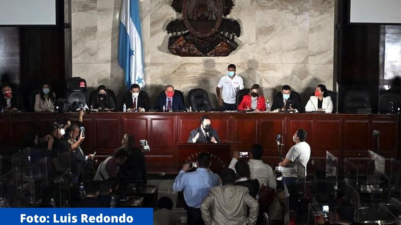 Congreso Nacional de Honduras, liderado por Luis Redondo, anuncia sesión para toma de mando