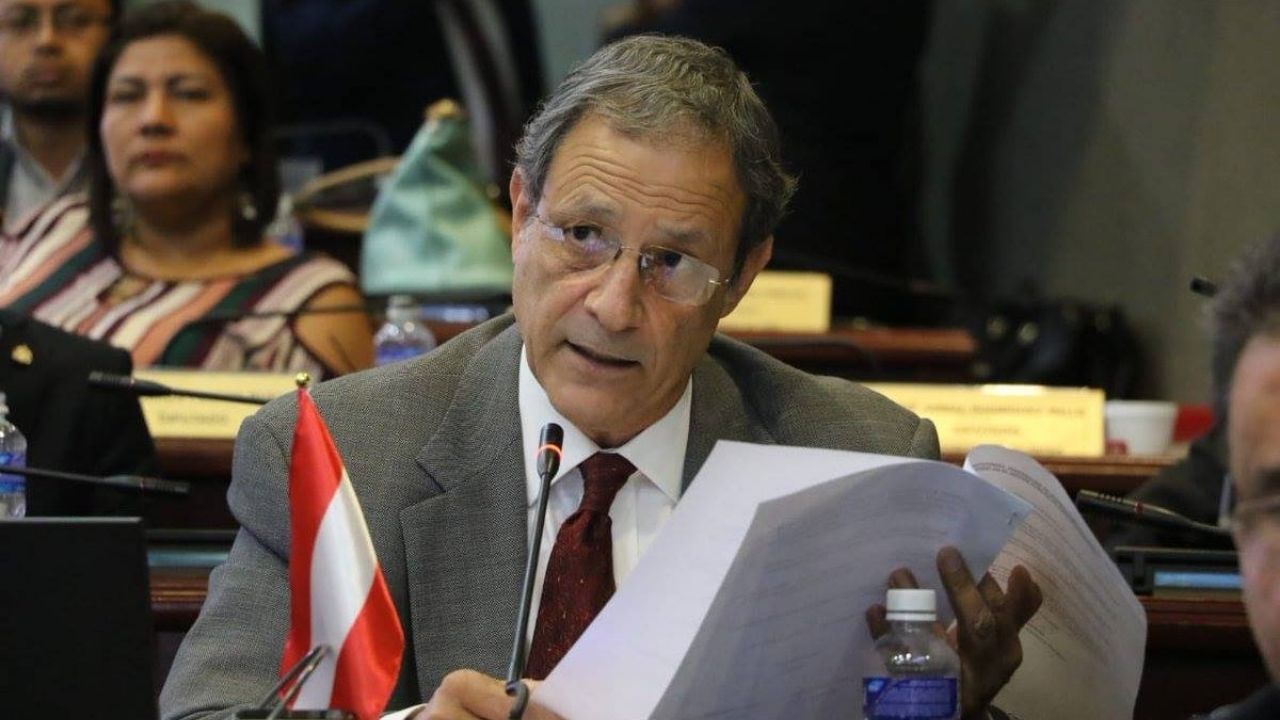 Diputado Liberal, Mauricio Villeda: 'Vamos en la dirección correcta; la directiva de Cálix no se puede disolver'