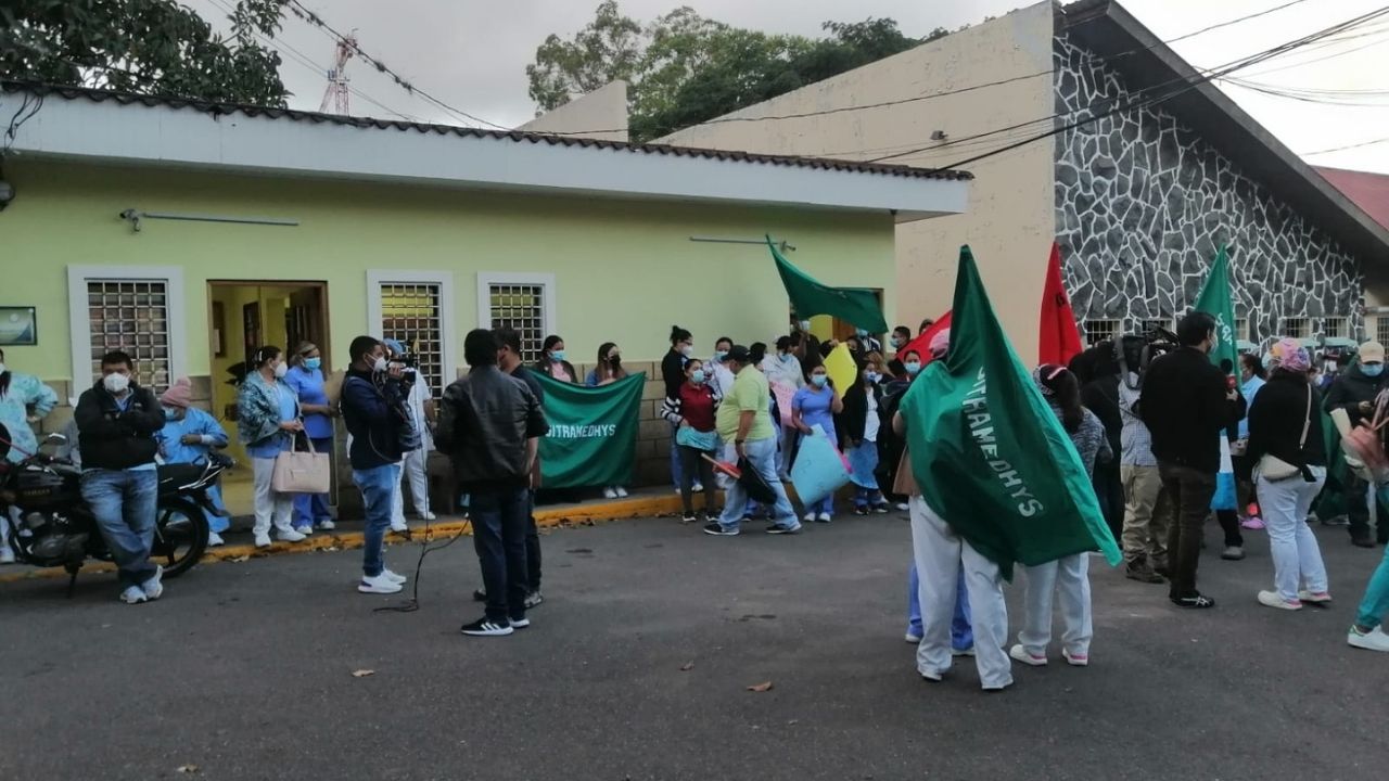 Personal sanitario en paro de labores en varios sectores de Honduras