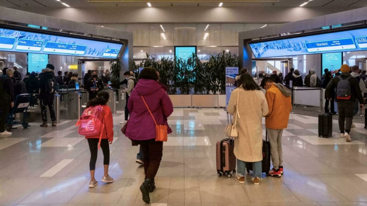 Miles de vuelos cancelados en el este de Estados Unidos por ciclón bomba