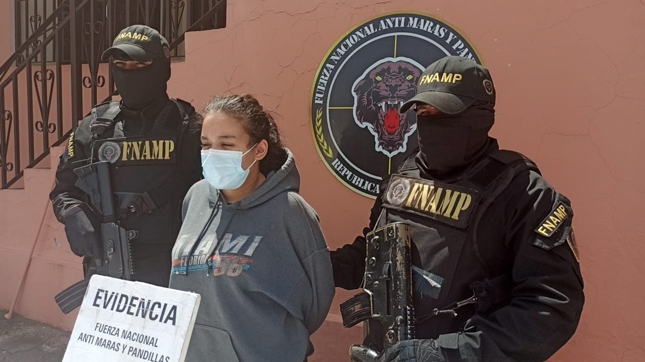 Capturan a presunta pandillera; amenazaba con realizar atentados si no le pagaban la extorsión