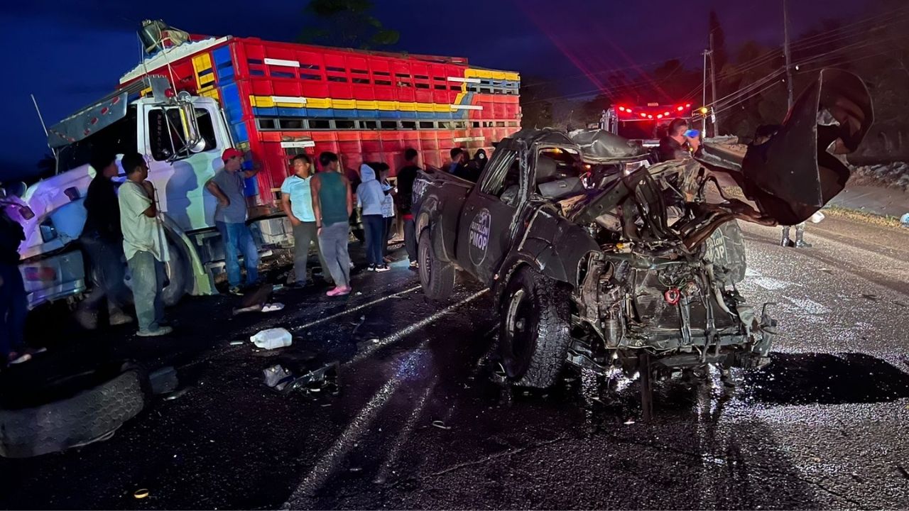 Imagen de Un policía muerto y ocho heridos deja accidente vial en carretera hacia Danlí