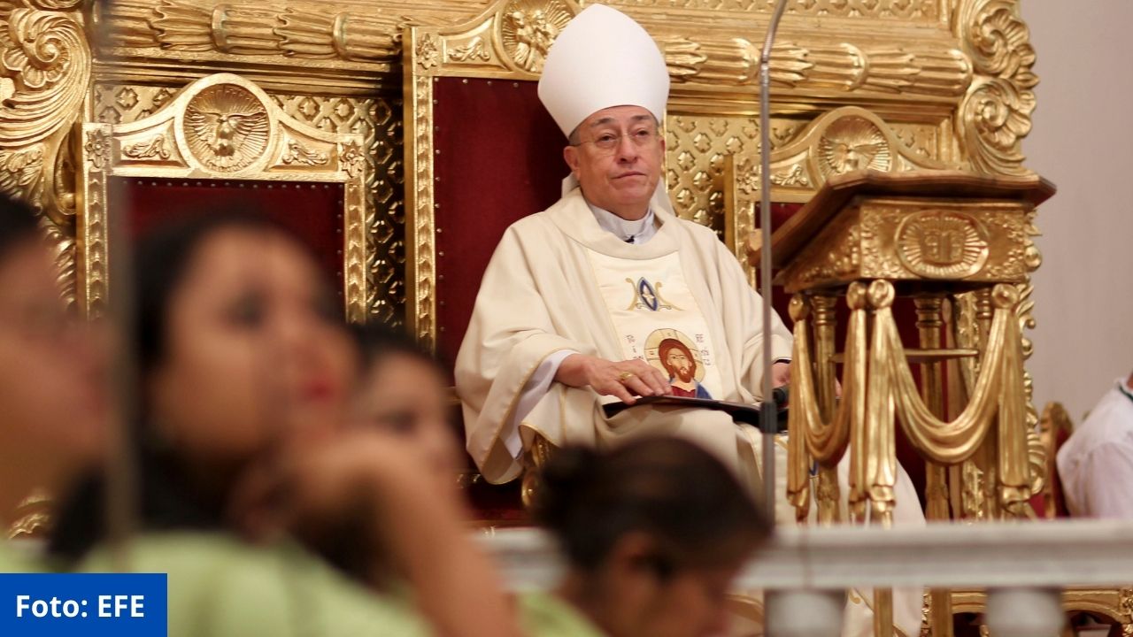Honduras no logrará cambios con gritos ni quemando llantas, dice el cardenal