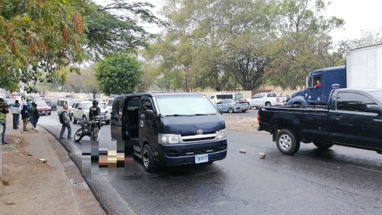 Sicarios en moto matan a conductor de rapidito en bulevar Fuerzas Armadas