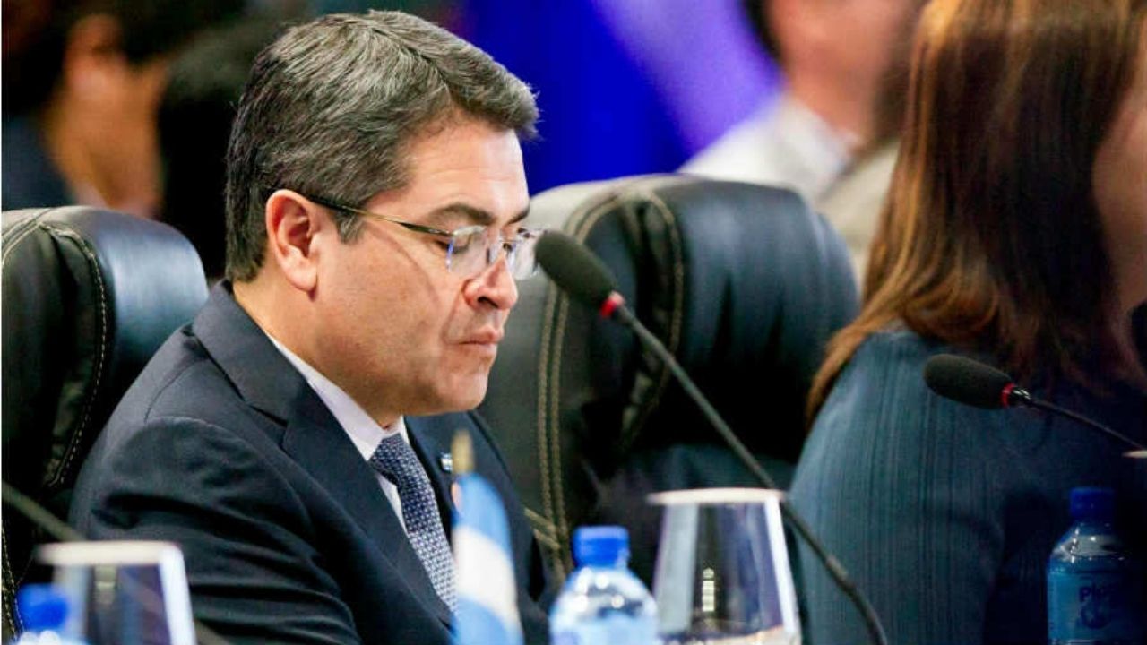 Imagen de Asegurar bienes y cuentas bancarias de Juan Orlando Hernández pide procurador de Derechos Humanos