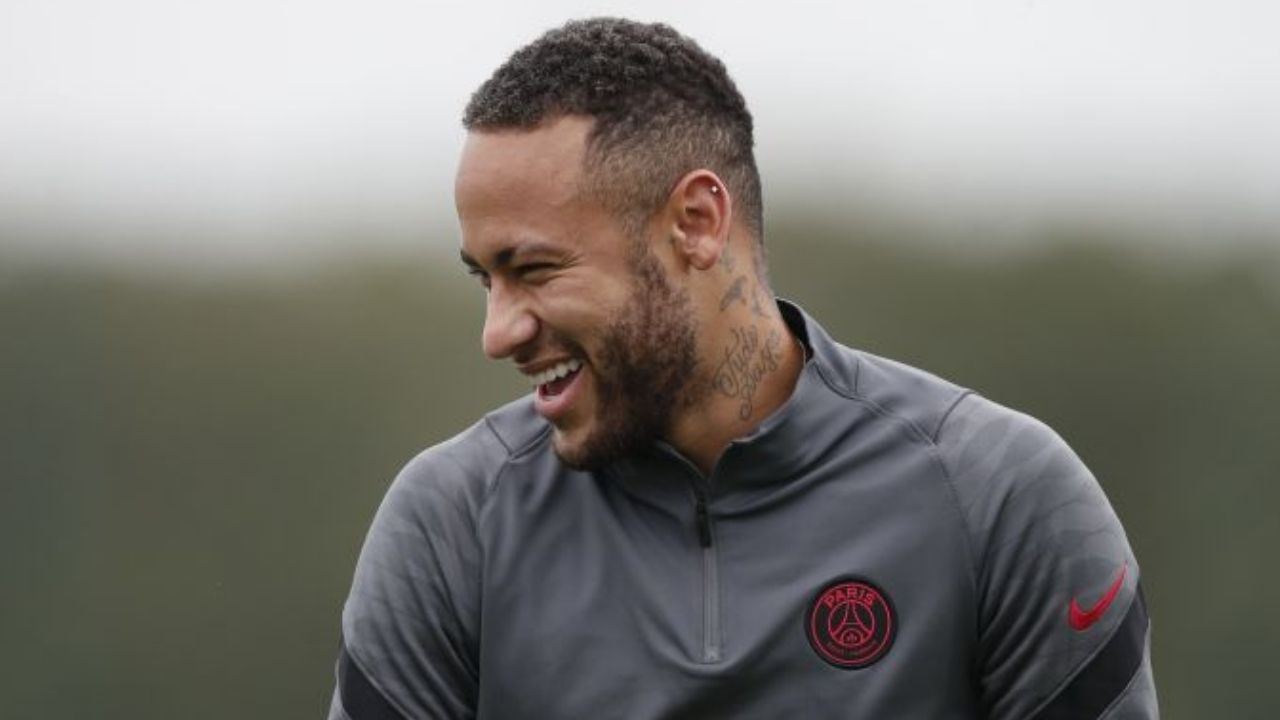 Neymar cumple 30 años y el PSG lo celebra con un vídeo de sus proezas