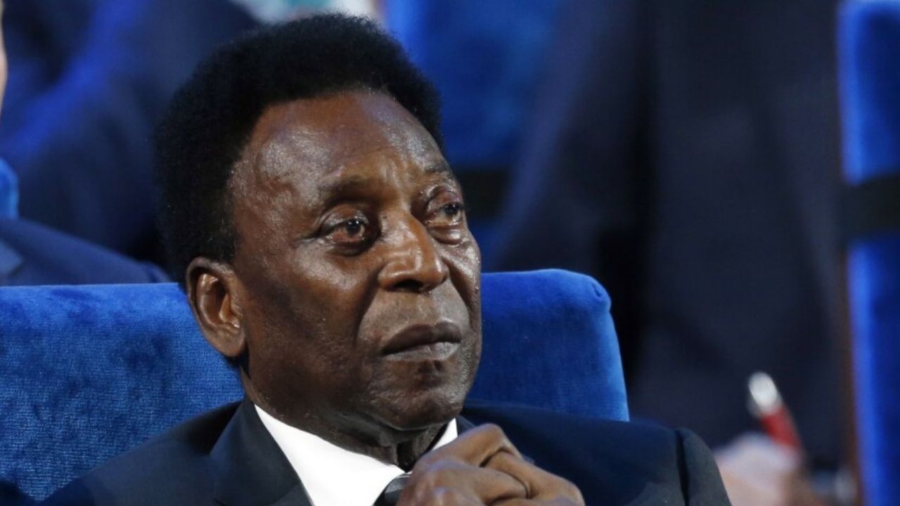 Pelé sufre una infección urinaria durante su hospitalización en Sao Paulo