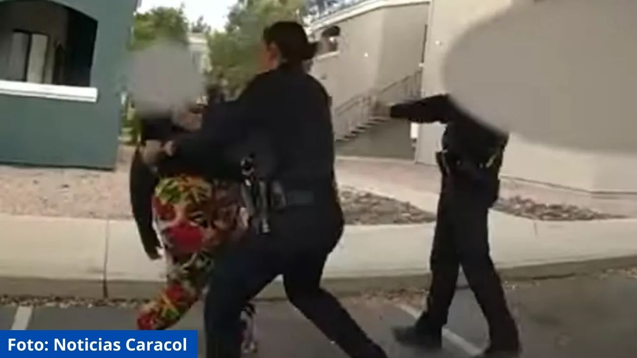 Policía golpea a joven en la cara y todo queda captado en vídeo