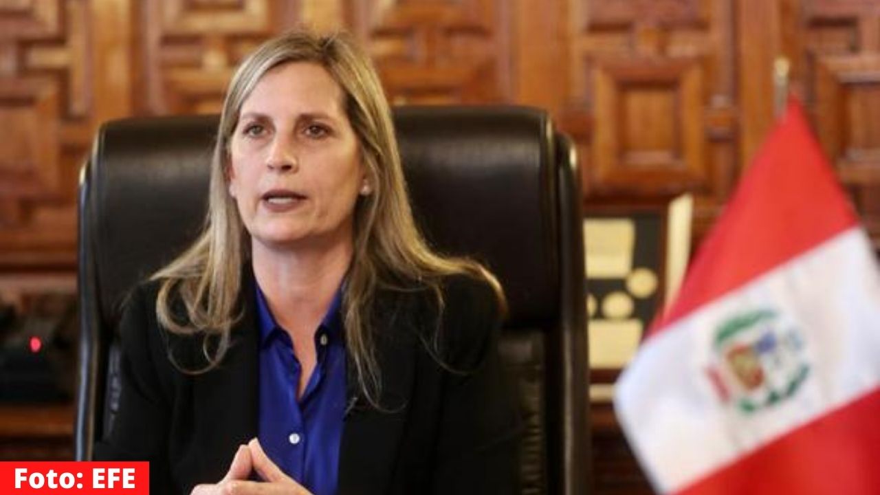Presentan denuncia constitucional contra la presidenta del Congreso de Perú