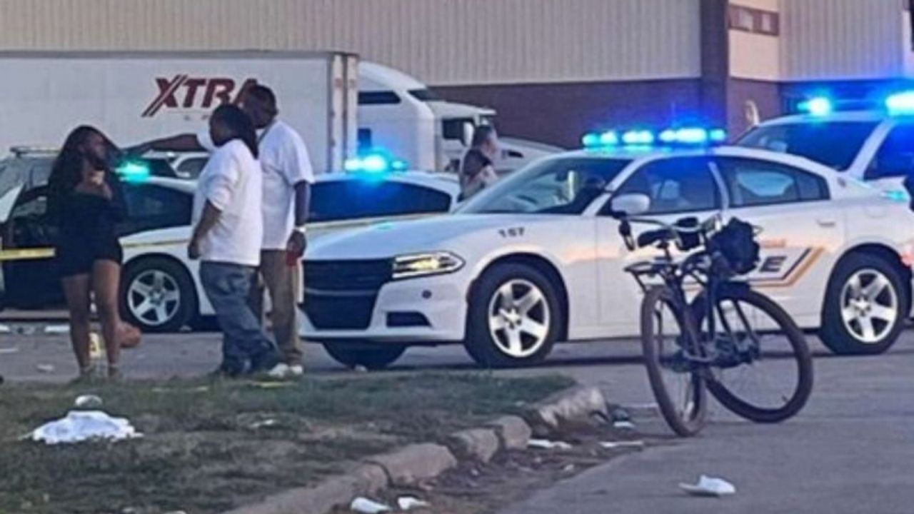 Un muerto y 24 heridos deja tiroteo durante exhibición de carros en Arkansas