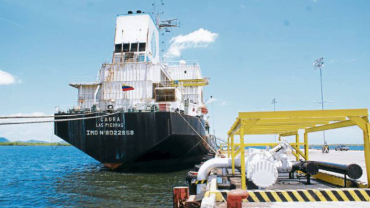 Editorial HRN: Regreso de Honduras a Petrocaribe, una propuesta tirada de los cabellos