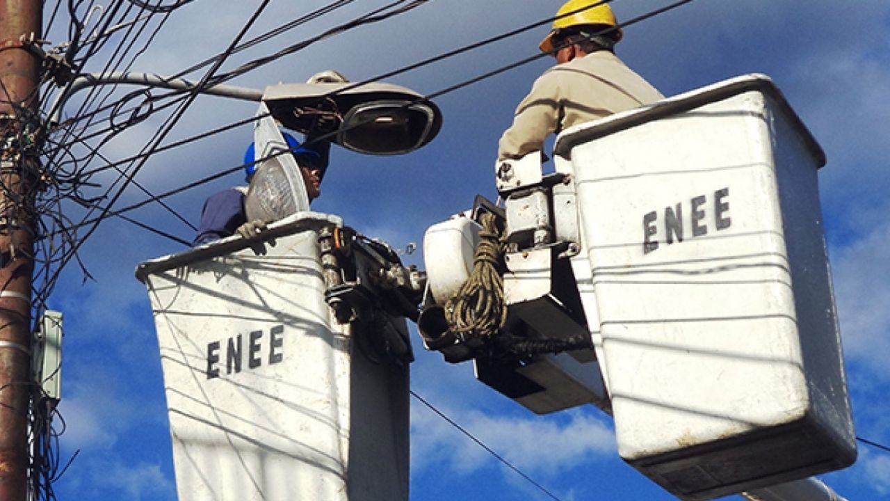 4.68% bajará la tarifa de energía eléctrica, anunció la CREE